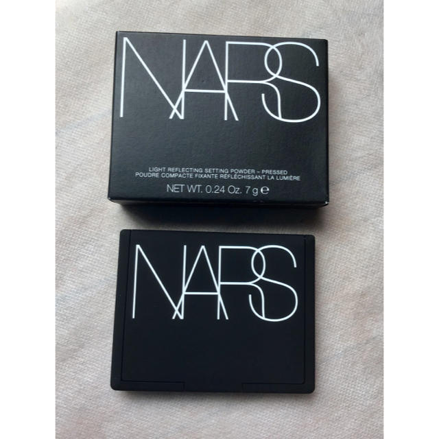 NARS(ナーズ)のNARS ライトリフレティングセッティングパウダー  コスメ/美容のベースメイク/化粧品(フェイスパウダー)の商品写真