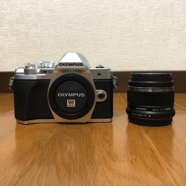 OLYMPUS OM-D E-M10 Mark III(単焦点レンズ付き) | www.jarussi.com.br