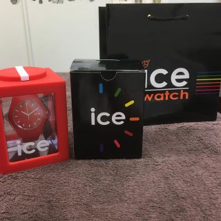 アイスウォッチ(ice watch)のアイスウォッチラバーウォッチ⏰RED⭐️新品未使用🎵(腕時計)