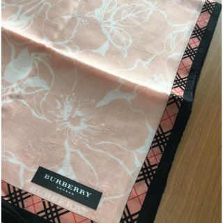 バーバリー(BURBERRY)のバーバリーハンカチ  ピンク    未使用品 (ハンカチ)