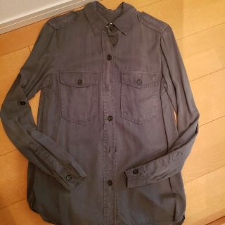 ザラ(ZARA)のZARA とろみカーキブラウス(シャツ/ブラウス(長袖/七分))