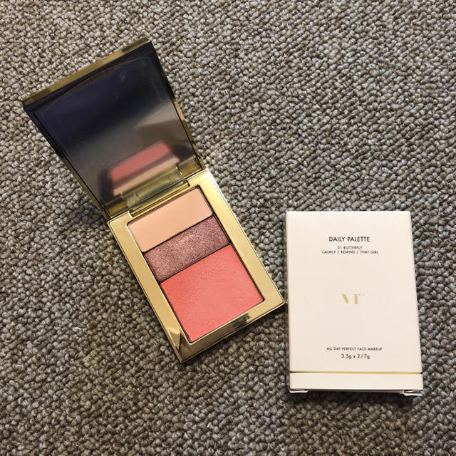 防弾少年団(BTS)(ボウダンショウネンダン)のVT cosmetic  DAILY PALETTE 01 butterfly コスメ/美容のベースメイク/化粧品(アイシャドウ)の商品写真