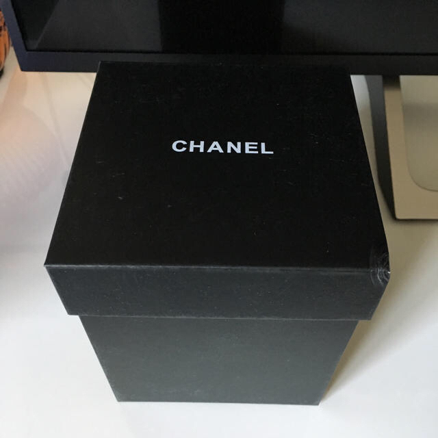 CHANEL スノードーム