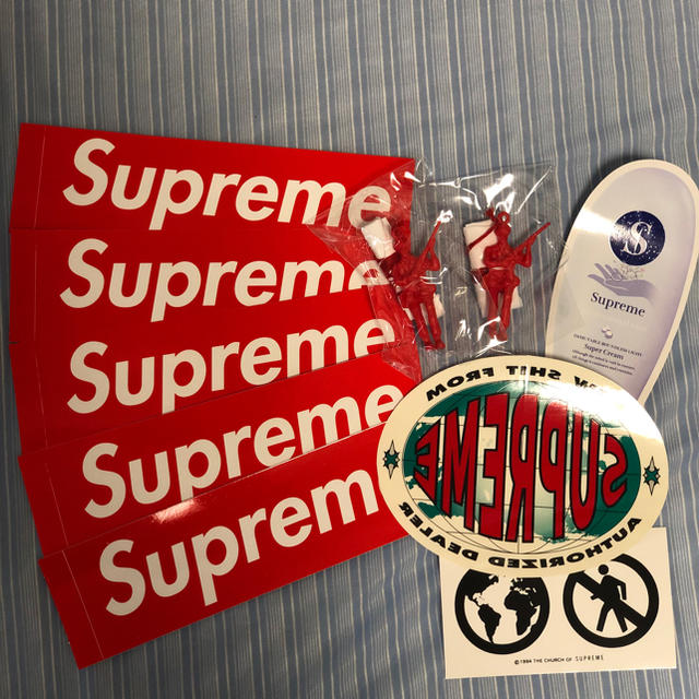 Supreme(シュプリーム)のsupreme sticker 自動車/バイクのバイク(ステッカー)の商品写真