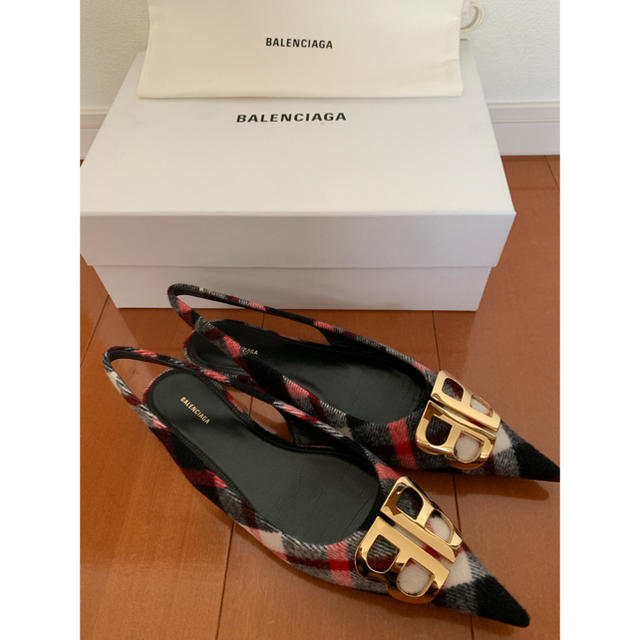 Balenciaga(バレンシアガ)の【美品】BALENCIAGA／バレンシアガ  ナイフ  パンプス レディースの靴/シューズ(ハイヒール/パンプス)の商品写真