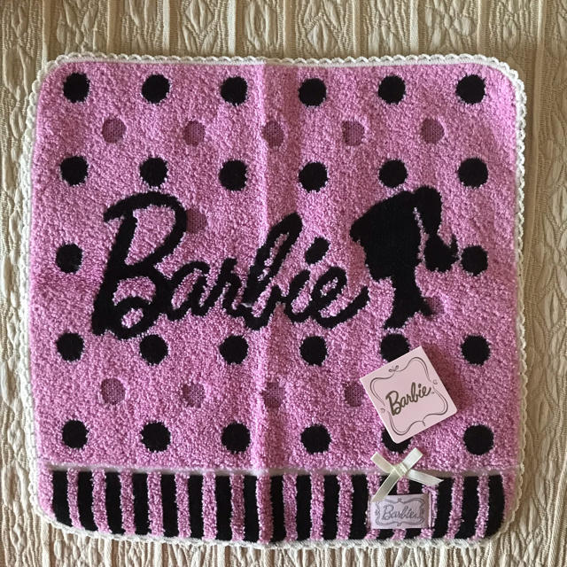 Barbie(バービー)のBarbie タオルハンカチ * タグ付き新品 レディースのファッション小物(ハンカチ)の商品写真