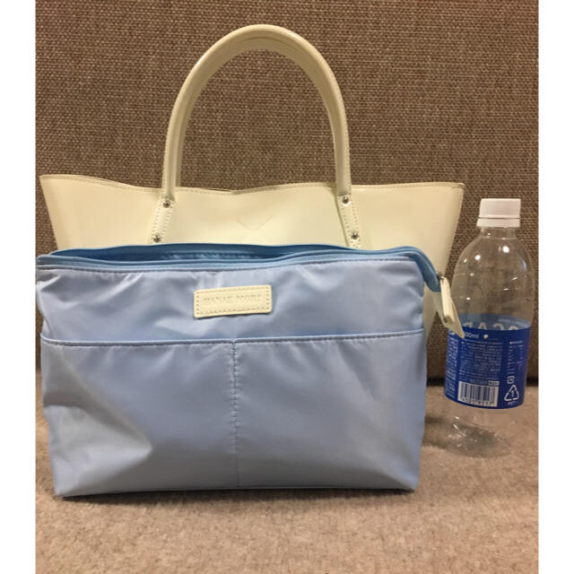 HANAE MORI(ハナエモリ)のモリハナエ バックインバック付き エナメル白 ハンドバッグ 新品未使用 レディースのバッグ(ハンドバッグ)の商品写真