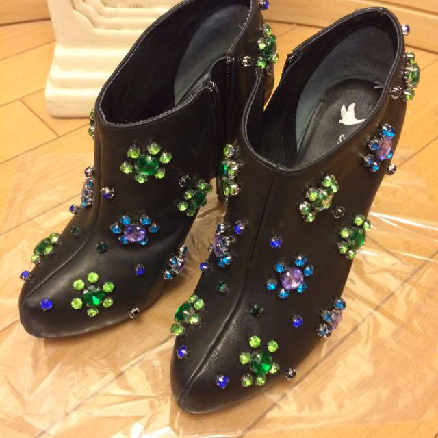 TSURU ブーティお値下げしました www.fenstersheibandberkowitz.com
