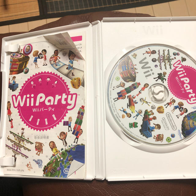 Wii Party [ソフト単品] エンタメ/ホビーのゲームソフト/ゲーム機本体(家庭用ゲームソフト)の商品写真