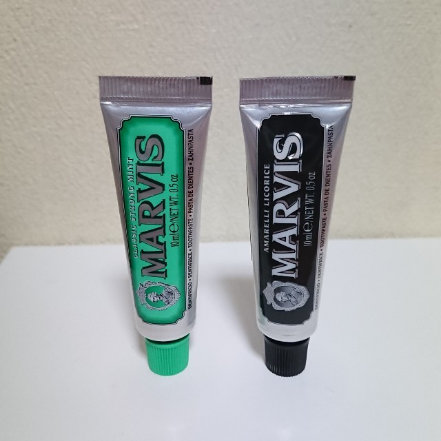 MARVIS(マービス)のMARVIS マービス 10ml リコラスミント クラシック ストロングミント コスメ/美容のオーラルケア(歯磨き粉)の商品写真