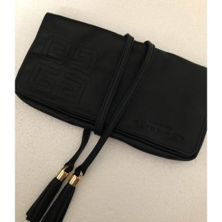 ジバンシィ(GIVENCHY)の専用です！未使用★ジバンシー クラッチバッグ(クラッチバッグ)