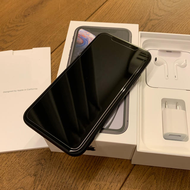 iPhone XR 128G ブラック 新古品 ドコモdocomoIMEI