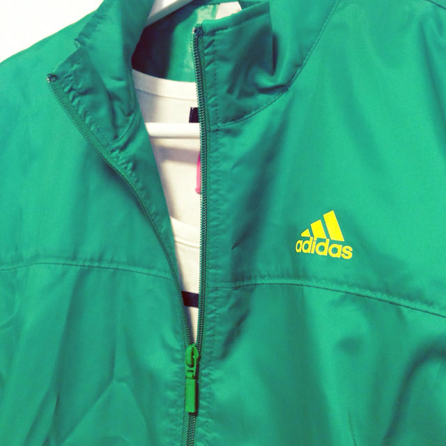 adidas(アディダス)のadidas//シャカシャカパーカー レディースのトップス(パーカー)の商品写真