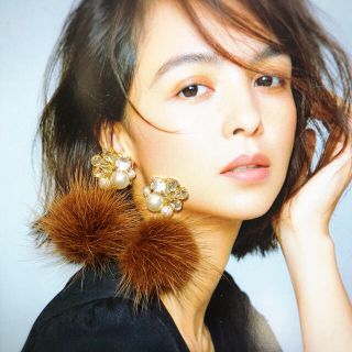 ザラ(ZARA)のピアス イヤリング ハンドメイド ミンクファー 2way パール スワロ(ピアス)