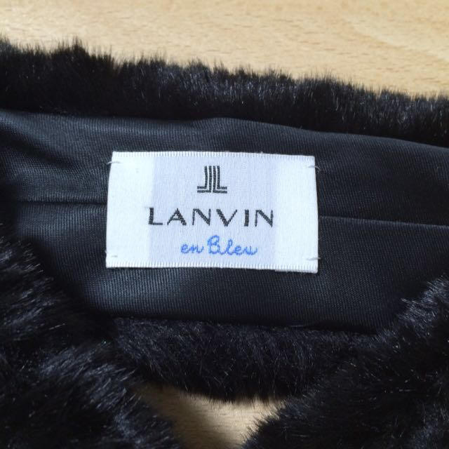 LANVIN en Bleu(ランバンオンブルー)のランバンオンブルーのプチ襟巻き レディースのファッション小物(マフラー/ショール)の商品写真