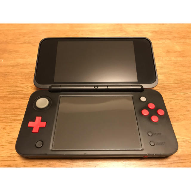 ニンテンドー2DS(ニンテンドー2DS)のまいまい様専用 エンタメ/ホビーのゲームソフト/ゲーム機本体(携帯用ゲーム機本体)の商品写真