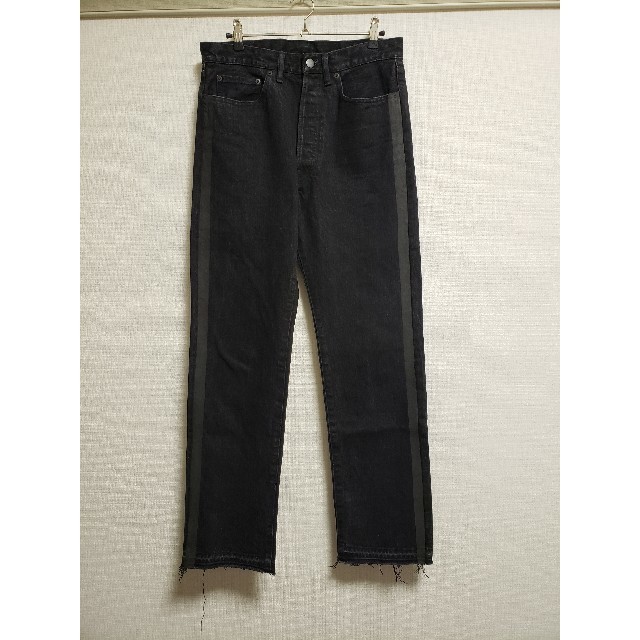 UNUSED(アンユーズド)のUNUSED 18aw side print denim pants 1 メンズのパンツ(デニム/ジーンズ)の商品写真