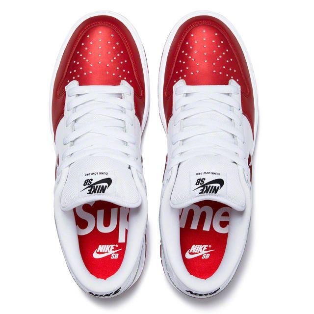 26cm Supreme®/Nike® SB Dunk Low