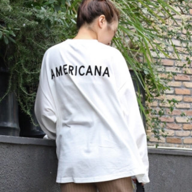 AMERICANA(アメリカーナ)のアメリカーナ サイドジップ ロンT  AMERICANA レディースのトップス(Tシャツ(長袖/七分))の商品写真