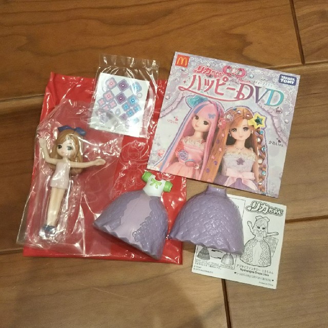 りかちゃんDVDセット エンタメ/ホビーのおもちゃ/ぬいぐるみ(キャラクターグッズ)の商品写真