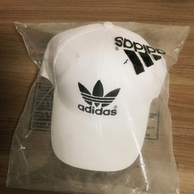 adidas(アディダス)のadidas originals キャップ メンズの帽子(キャップ)の商品写真