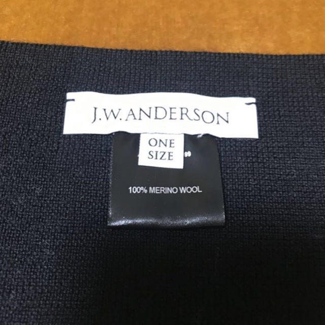 J.W.ANDERSON(ジェイダブリューアンダーソン)のjw anderson ネックバンド 新品未使用 メンズのファッション小物(ネックウォーマー)の商品写真