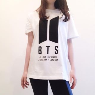 ボウダンショウネンダン(防弾少年団(BTS))の防弾少年団 BTS ロゴTシャツ Lサイズ(Tシャツ(半袖/袖なし))