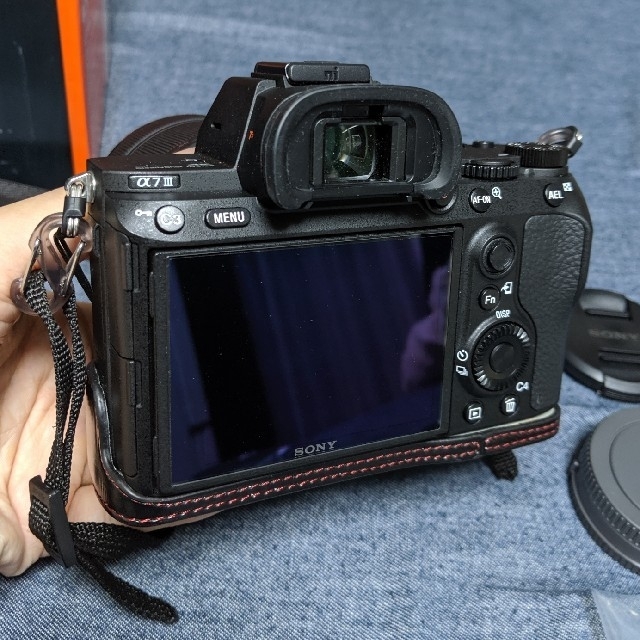 SONY(ソニー)のSONY a7iii ズームレンズキット 保証4年残 スマホ/家電/カメラのカメラ(ミラーレス一眼)の商品写真