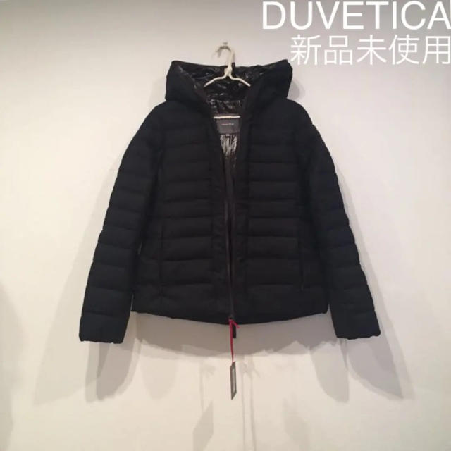 DUVETICA(デュベティカ)の【新品未使用】DUVETICAデュベティカ ダウンジャケット サイズ44ネイビー レディースのジャケット/アウター(ダウンジャケット)の商品写真