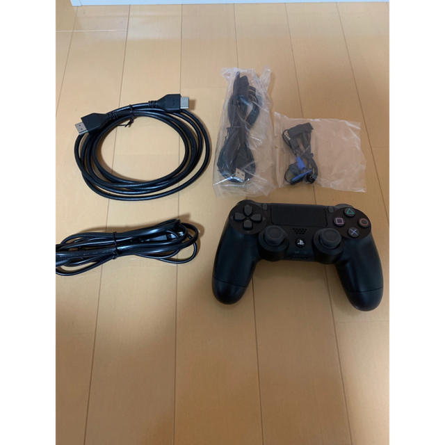 PlayStation®4 ジェット・ブラック 1TB CUH-2000BB01