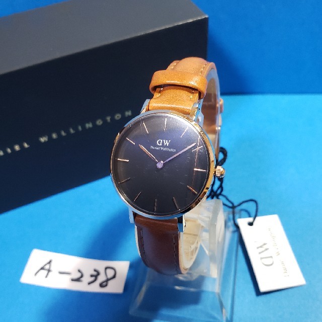 Daniel Wellington - A-238新品♥D.W.28mmレディス♥ブラックダラム♥激安価格♥送料無料の通販 by ★GOLGO★'s shop｜ダニエルウェリントンならラクマ