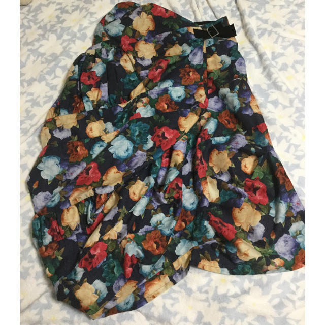 日本安い 【極美品】21ss フレアスカート 総柄 フラワー コムコム コムデギャルソン ロングスカート