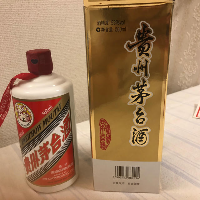 茅台酒 正規品 食品/飲料/酒の酒(蒸留酒/スピリッツ)の商品写真