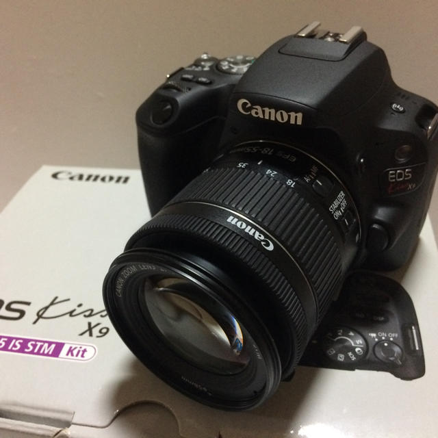 【美品】EOS kiss x9  18-55STM レンズキット SD32MB付