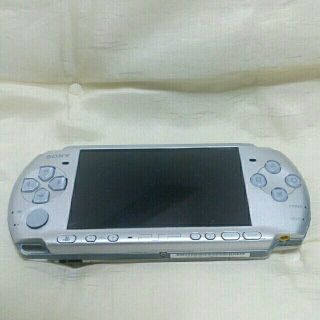 プレイステーションポータブル(PlayStation Portable)のpsp3000(携帯用ゲーム機本体)