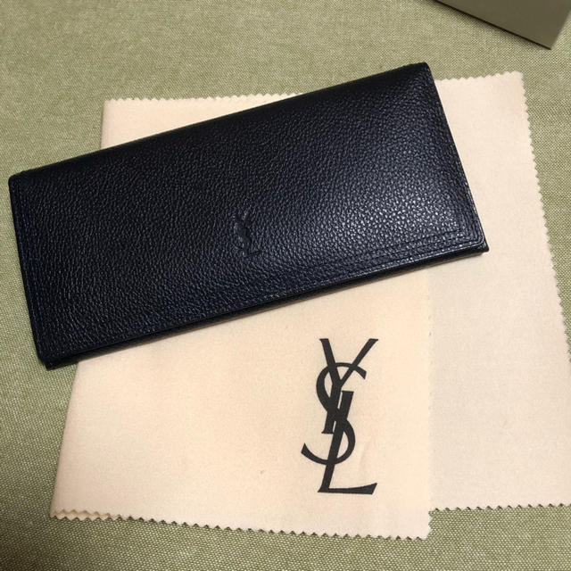 Yves Saint Laurent Beaute(イヴサンローランボーテ)のイヴサンローラン 長財布 メンズのファッション小物(長財布)の商品写真