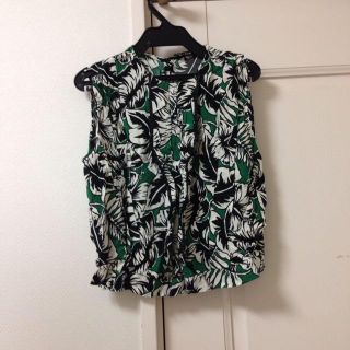 ザラ(ZARA)のZARA(シャツ/ブラウス(半袖/袖なし))