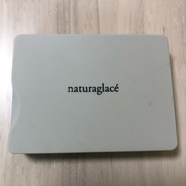 naturaglace(ナチュラグラッセ)のナチュラグラッセ アイブロウパウダー オリーブグレー コスメ/美容のベースメイク/化粧品(パウダーアイブロウ)の商品写真