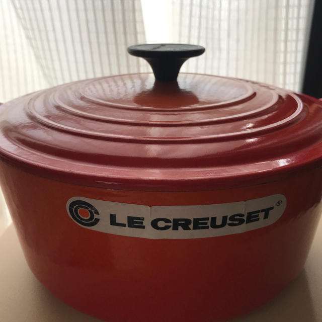 LE CREUSET(ルクルーゼ)のル・クルーゼ ホーロー鍋  24㎝ インテリア/住まい/日用品のキッチン/食器(鍋/フライパン)の商品写真