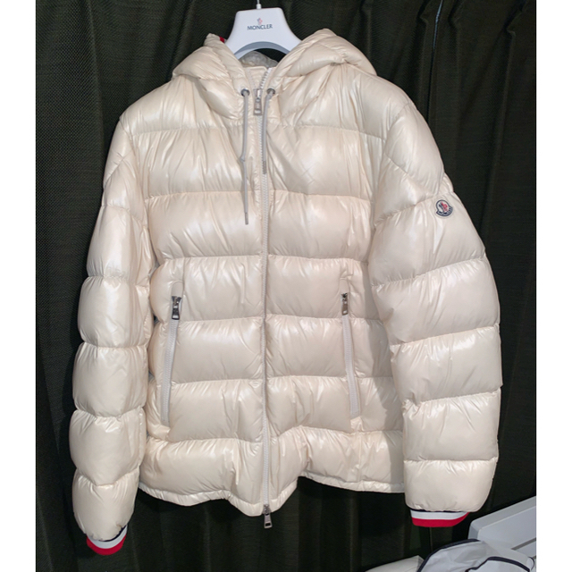 MONCLER モンクレール ダウン ホワイト 白 未使用品 大きいサイズ 日本
