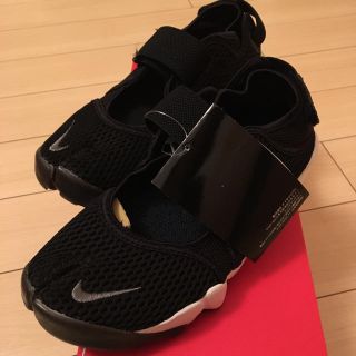 ナイキ(NIKE)の新品 NIKE エアリフト ブラック 23(スニーカー)