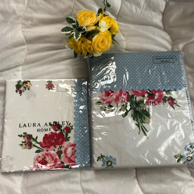 LAURA ASHLEY(ローラアシュレイ)のローラアシュレイ❤️【新品】デュベカバー&ピローカバー🌹ランチョンマット インテリア/住まい/日用品の寝具(シーツ/カバー)の商品写真