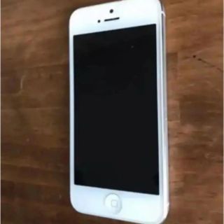 アイフォーン(iPhone)のバッテリー良好iPhone5 White 16GB auロードバイク カーナビに(スマートフォン本体)