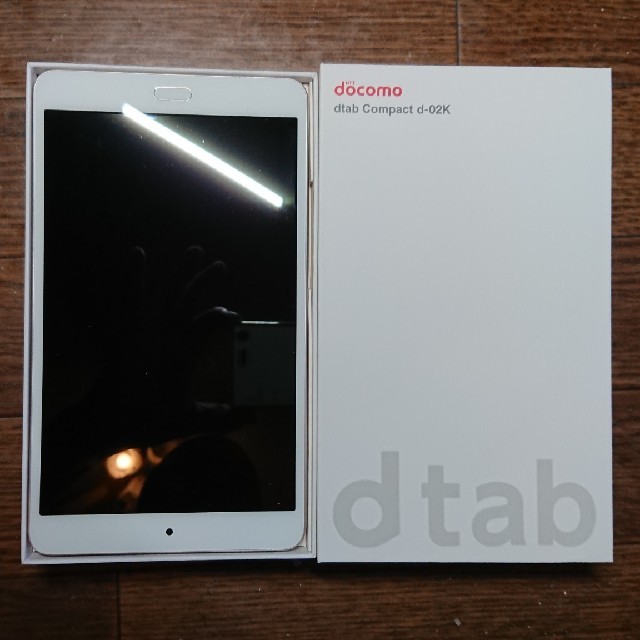 タブレットタブレットdocomo  d-02k