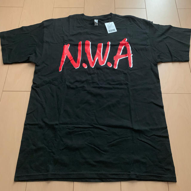 Urban Outfitters(アーバンアウトフィッターズ)のN.W.A Straight Outta Compton メンズのトップス(Tシャツ/カットソー(半袖/袖なし))の商品写真