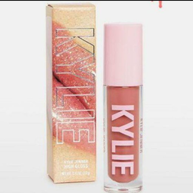 Kylie Cosmetics(カイリーコスメティックス)のカイリーコスメティック SNATCHED グロス 3点 正規品 新品 コスメ/美容のベースメイク/化粧品(リップグロス)の商品写真
