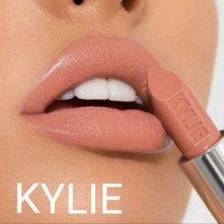 カイリーコスメティックス(Kylie Cosmetics)のカイリーコスメティック "バタースコッチ" 新品 正規品(口紅)