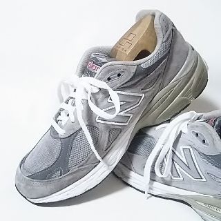 ニューバランス(New Balance)の
定3万！希少アメリカ製ビンテージ！ニューバランス990高級スニーカー灰銀


(スニーカー)