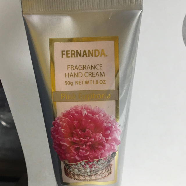 【未開封】FERNANDA フレグランス ハンドクリーム ピンクエウフォリア コスメ/美容のボディケア(ハンドクリーム)の商品写真