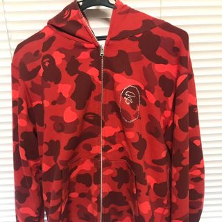 アベイシングエイプ(A BATHING APE)のA BATHING APE スワロフスキー(パーカー)